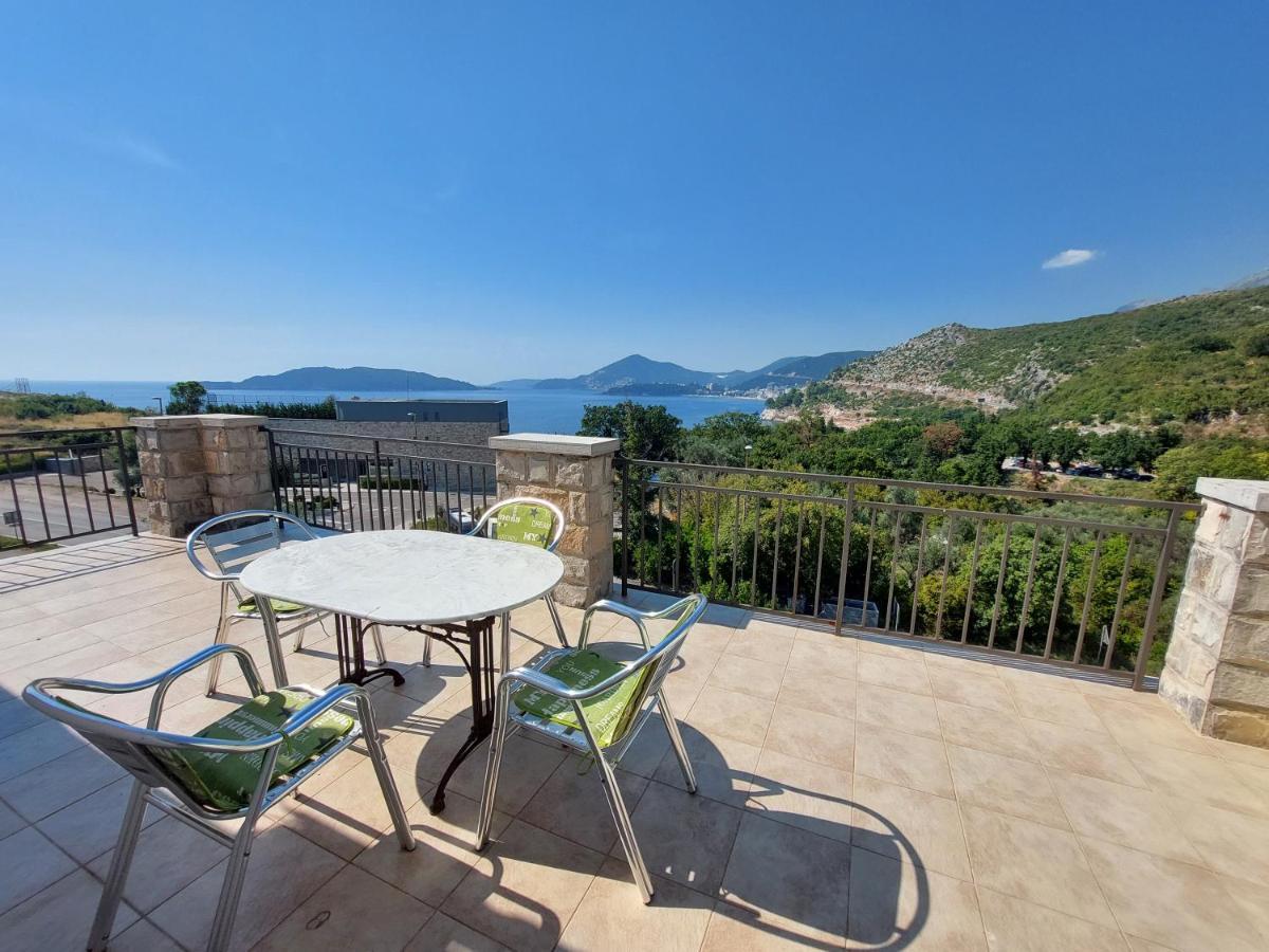 Sunny Side Vala Budva